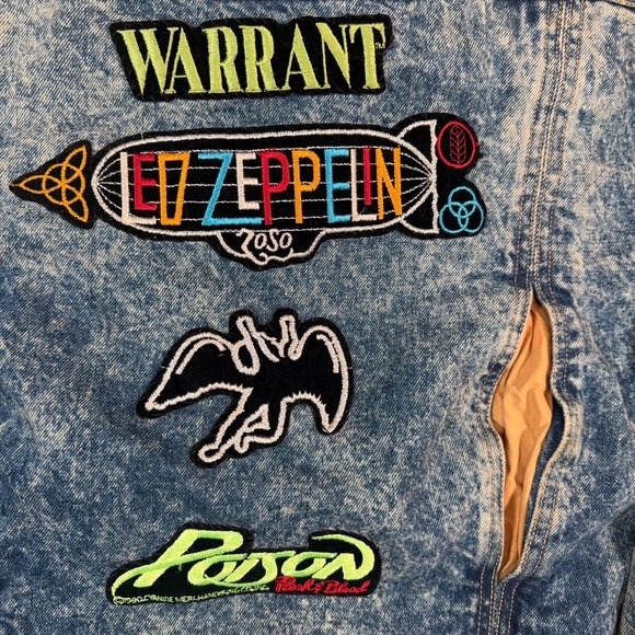 Vintage 90s Acid Wash Tiger Bay Denim Jacket XL Rock Band Patches Grunge - Picture 3 of 9